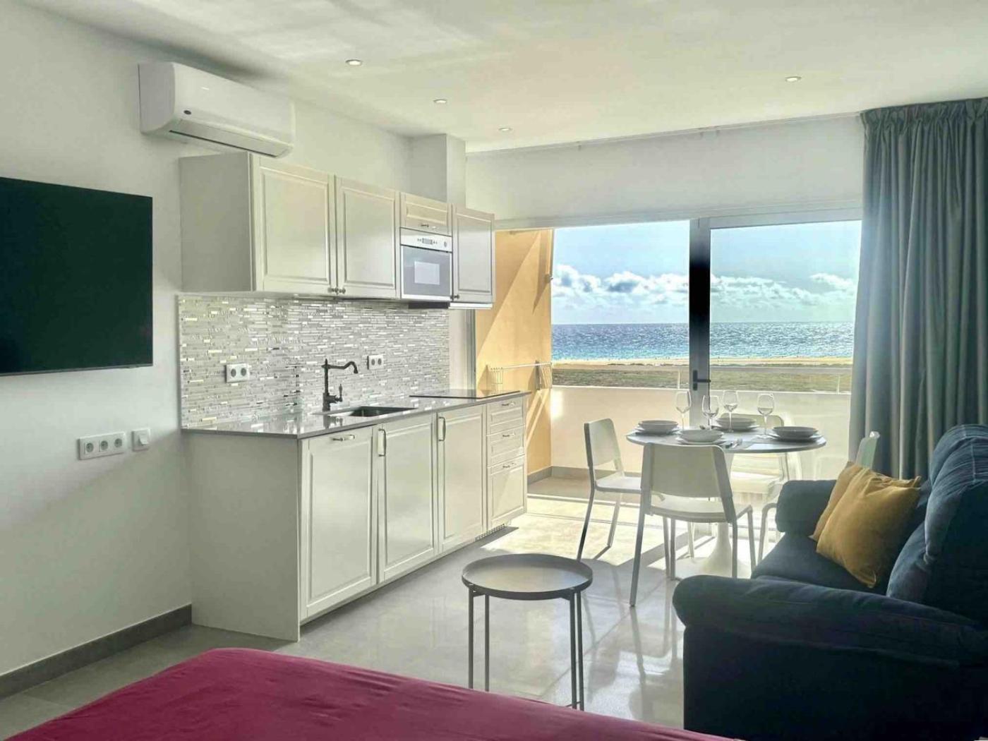 Spiaggia A 300 M Vista Oceano Wi Fi 4ºpiano 모로델제블 외부 사진